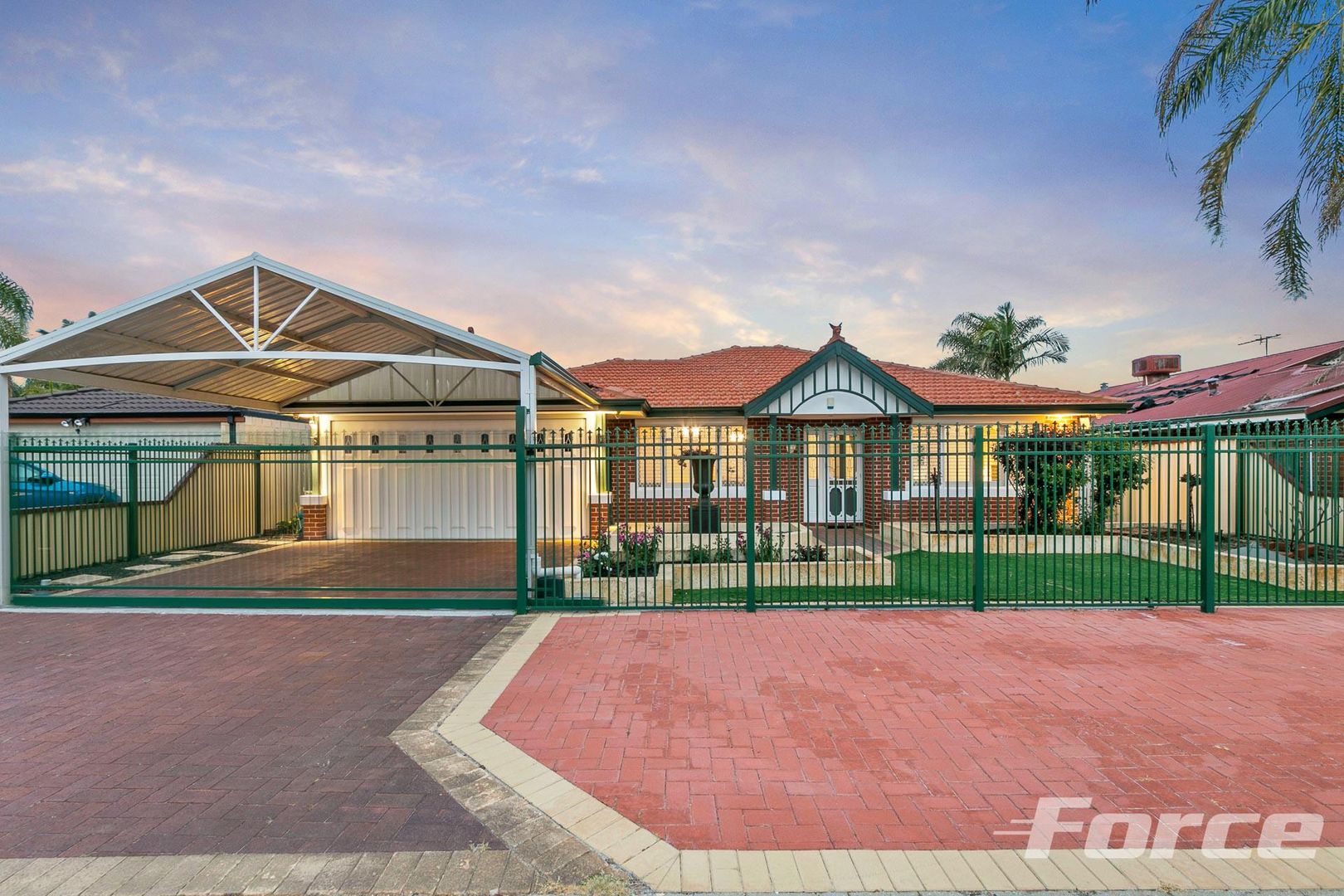 25 Stradbroke Place, Ballajura WA 6066, Image 1