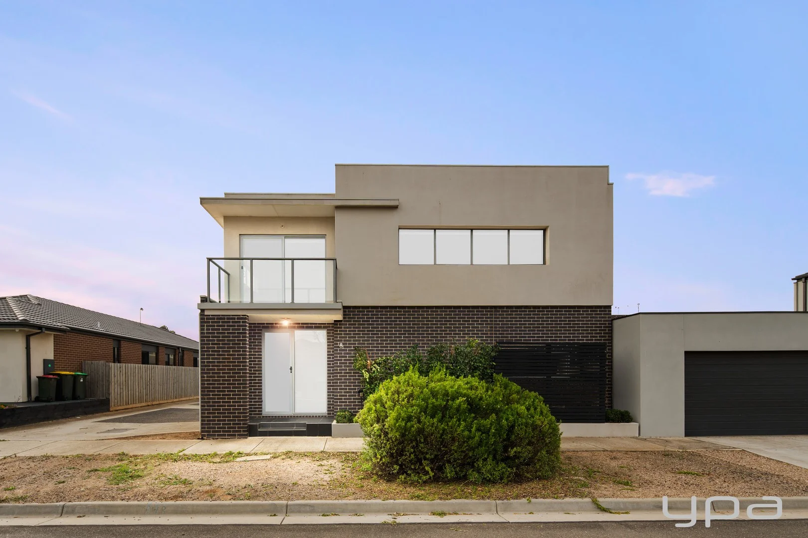 8 Flourish Way, Werribee VIC 3030