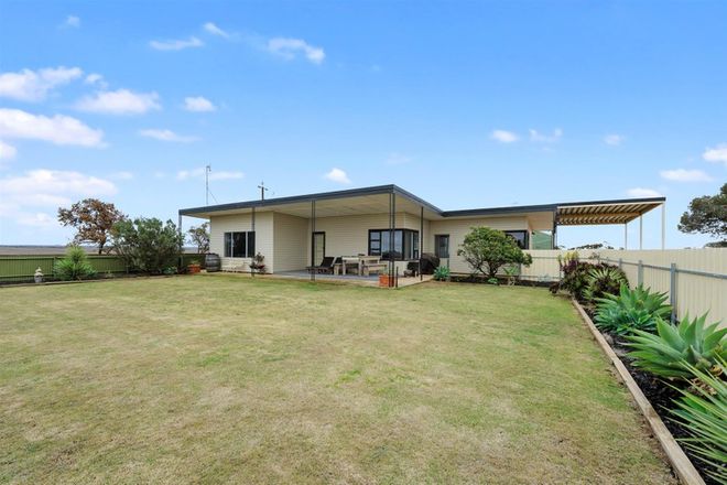 Picture of 8 Petersen Road, PETERSVILLE SA 5571