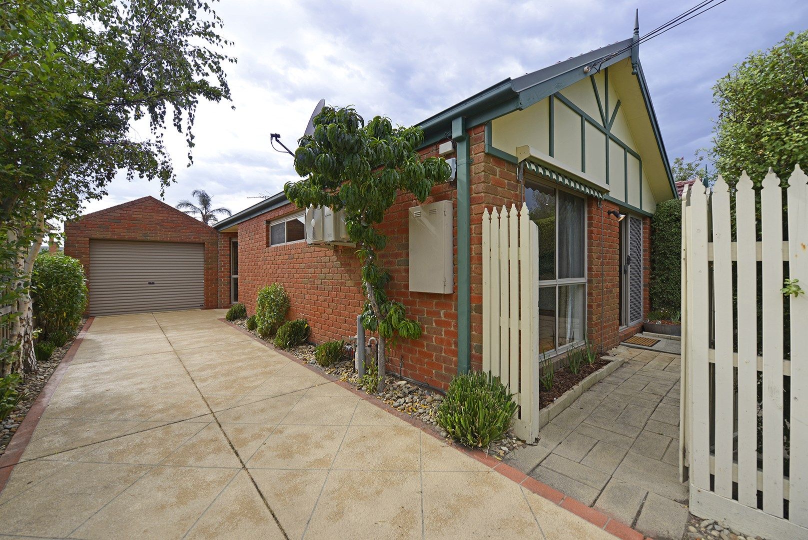 2/2 Houston Street, Mentone VIC 3194, Image 0