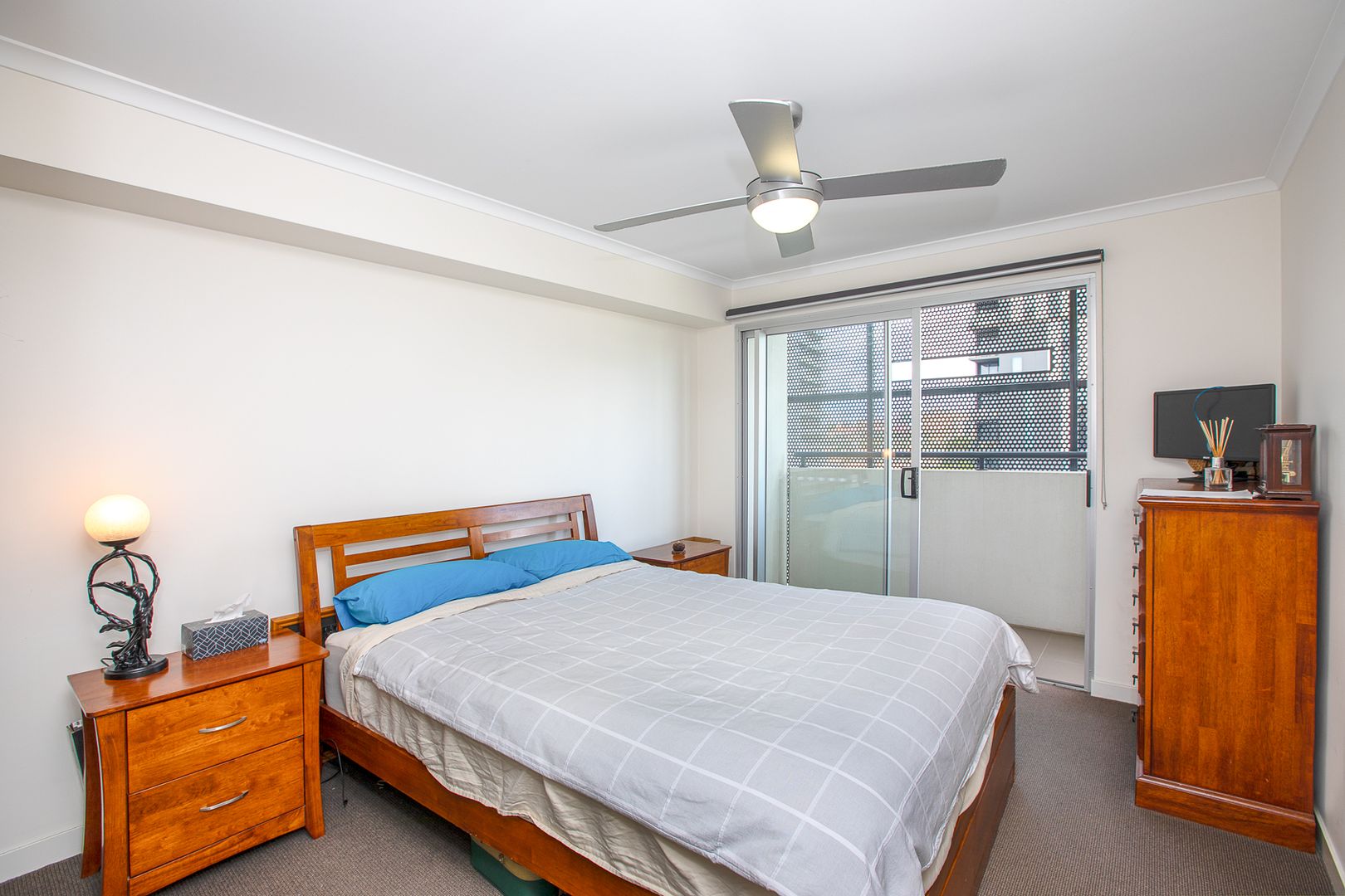 67 Linton Street,, Kangaroo Point QLD 4169 Apartment For Rent 600