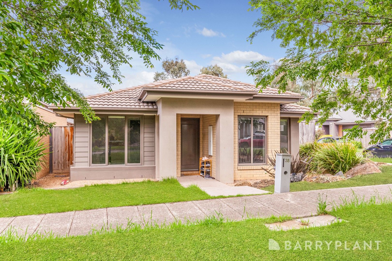 38 Eynesbury View, Wollert VIC 3750 House For Rent 500 Domain