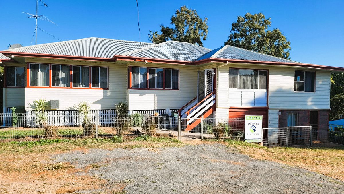 4 bedrooms House in 12 Bedsor Bedsor Street MOUNT MORGAN QLD, 4714