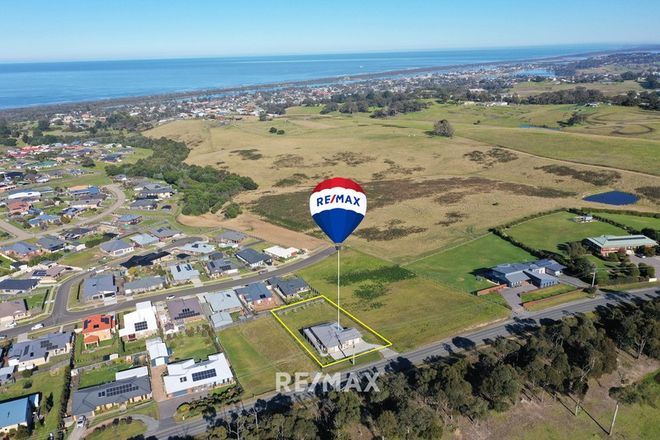 Picture of 108 Thorpes Lane, LAKES ENTRANCE VIC 3909