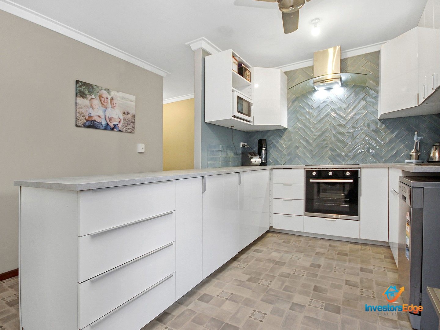 2 bedrooms House in 55 Blackadder Road SWAN VIEW WA, 6056