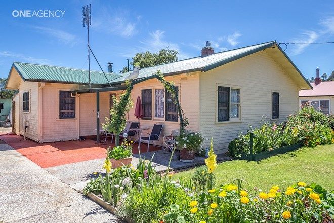 Picture of 15 Cohen Street, ROSEBERY TAS 7470