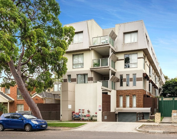 31/12 Close Avenue, Dandenong VIC 3175