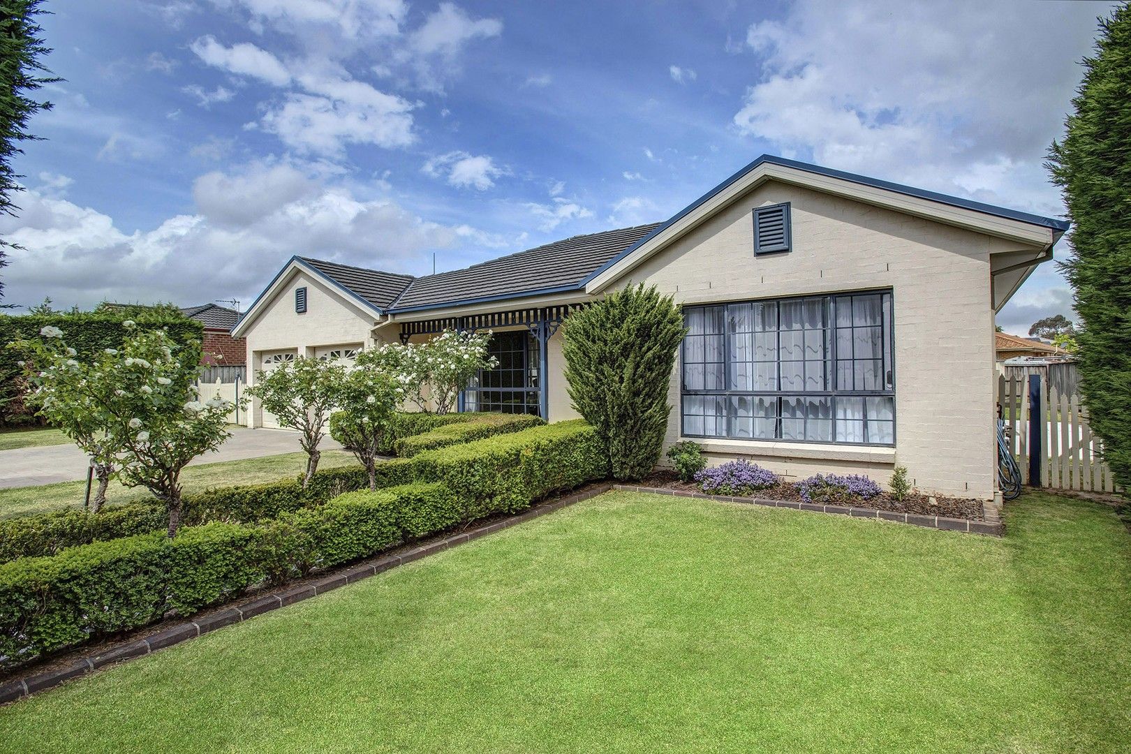 4 bedrooms House in 19 Caley Street BOWRAL NSW, 2576