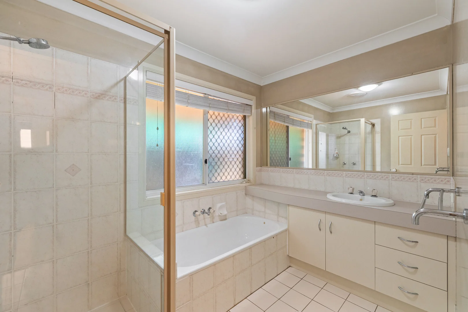 Additional image 10 of 16 Muscat Avenue, Victoria Point QLD 4165