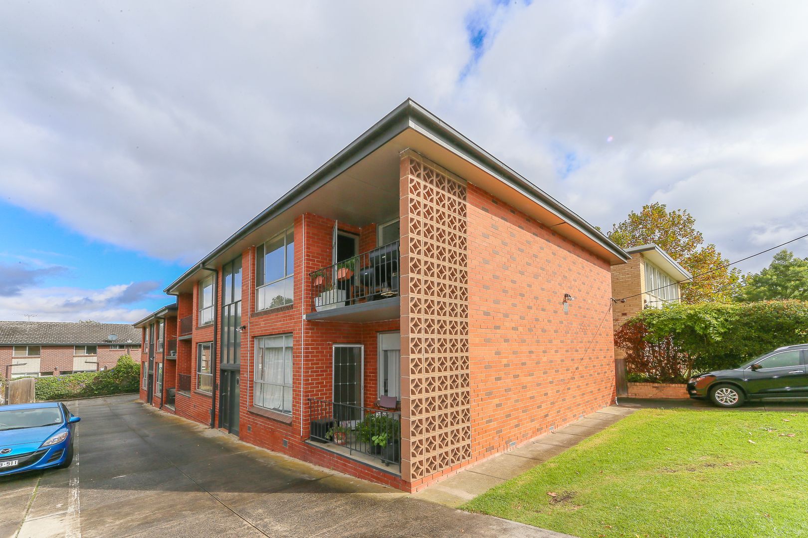 2/404 Whitehorse Road, Surrey Hills Property History & Address Research Domain
