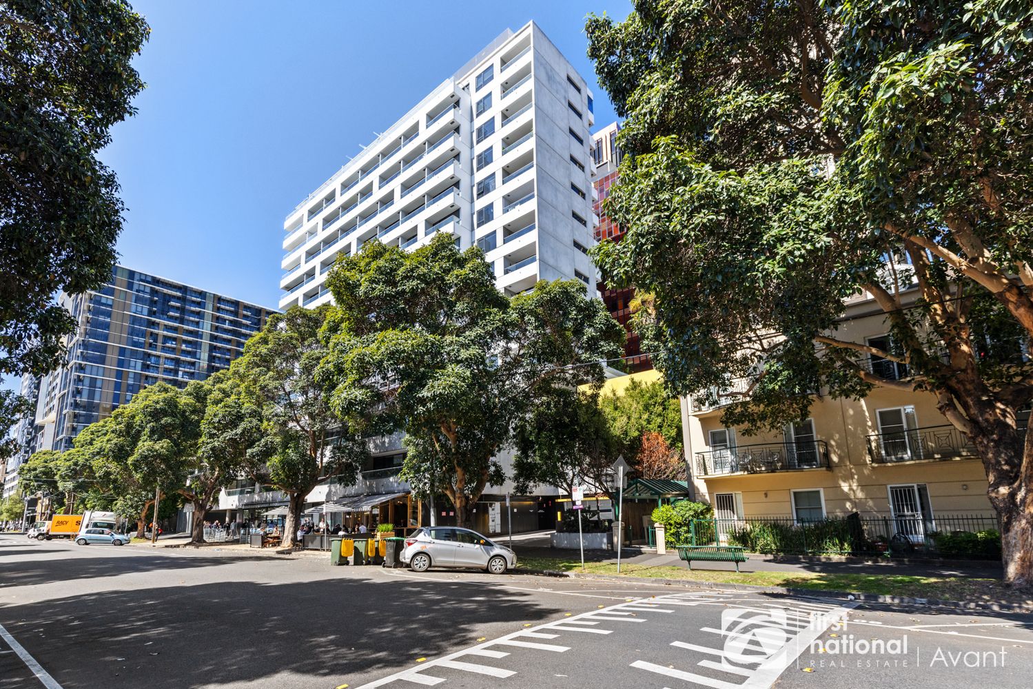 2 bedrooms Apartment / Unit / Flat in 1010/65 Coventry Street SOUTHBANK VIC, 3006