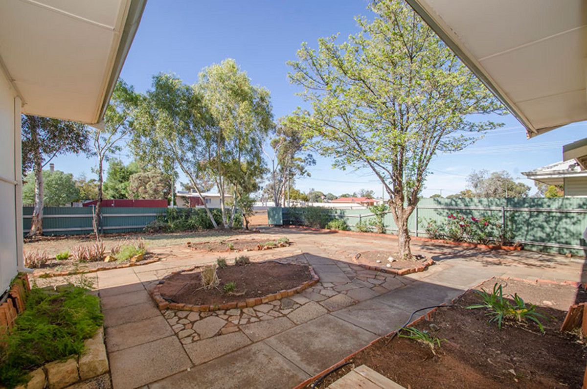 72 Forrest Street, Coolgardie WA 6429, Image 2