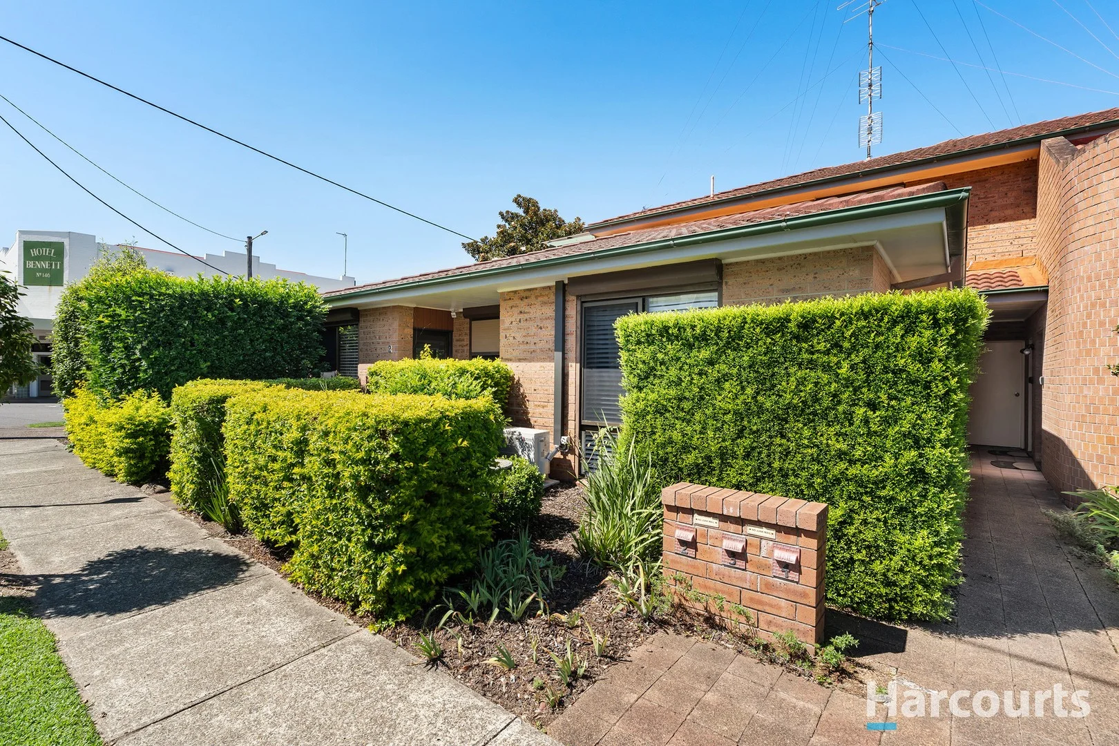 2/161 Denison Street, Hamilton NSW 2303