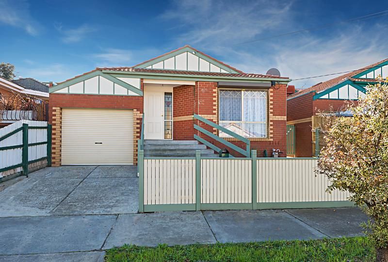3 bedrooms House in 48a Carlisle Street PRESTON VIC, 3072