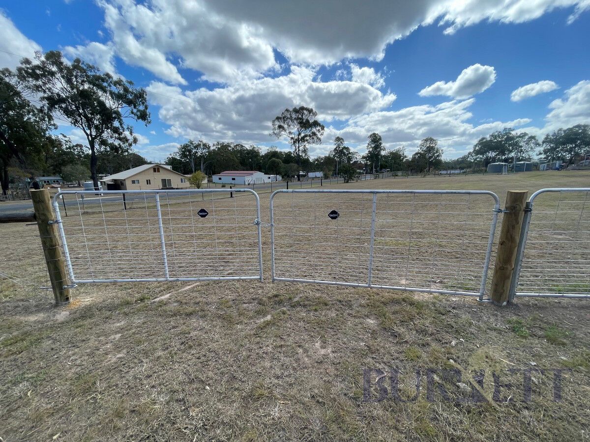 22 Anderson Street, Dallarnil QLD 4621, Image 2