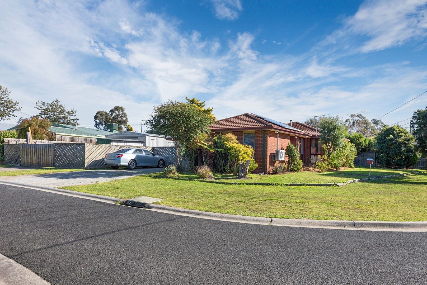 6 Dorchester Cres, Carrum Downs VIC 3201, Image 0