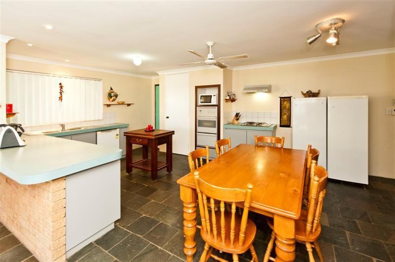 9 Twin View, SWAN VIEW WA 6056, Image 2