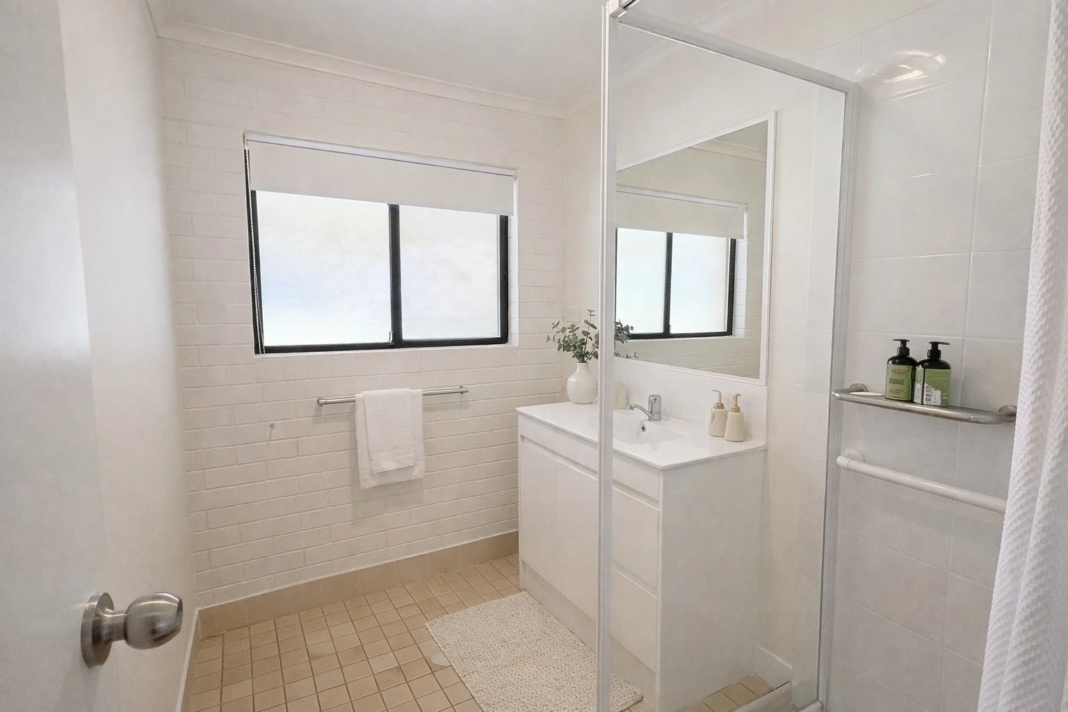 Additional image 4 of 28 Wollomia Way, Sunrise Beach QLD 4567