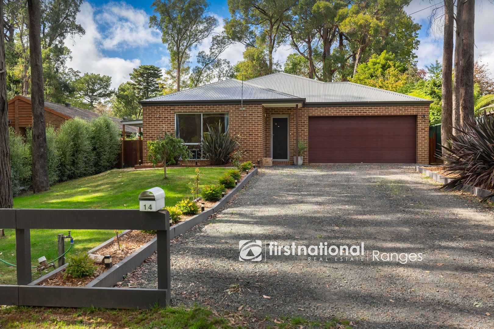 14 Margaret Road, Avonsleigh VIC 3782, Image 2