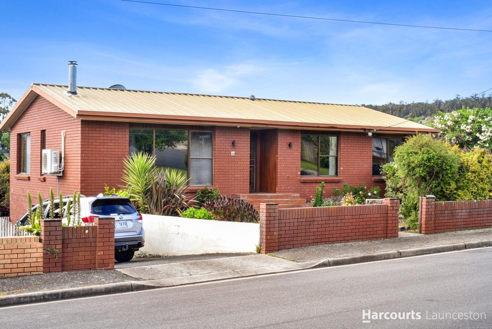 4 bedrooms House in 16 Glencoe Avenue TREVALLYN TAS, 7250