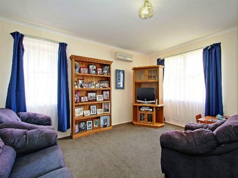 62 Allen Crescent, Traralgon VIC 3844, Image 2