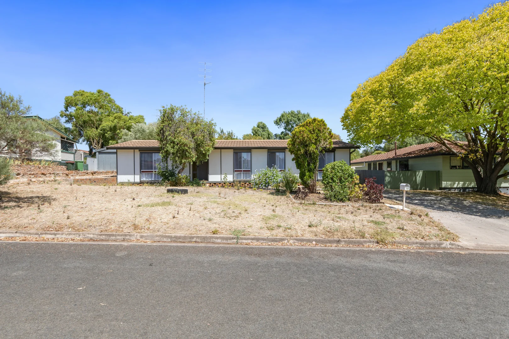 Additional image 2 of 16 Geddes Avenue, Clare SA 5453