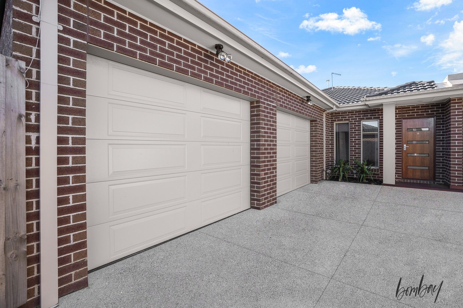 2/8 Raglan St, Wallan VIC 3756, Image 0