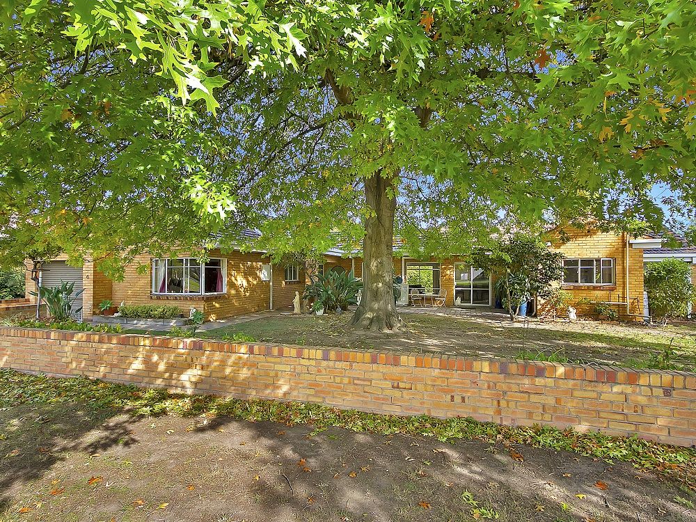 4 - 6 Davis Street, Heyfield VIC 3858, Image 2