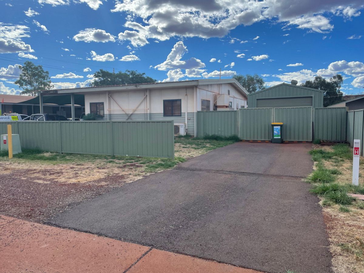 5 bedrooms House in 1b Trotman Avenue NEWMAN WA, 6753