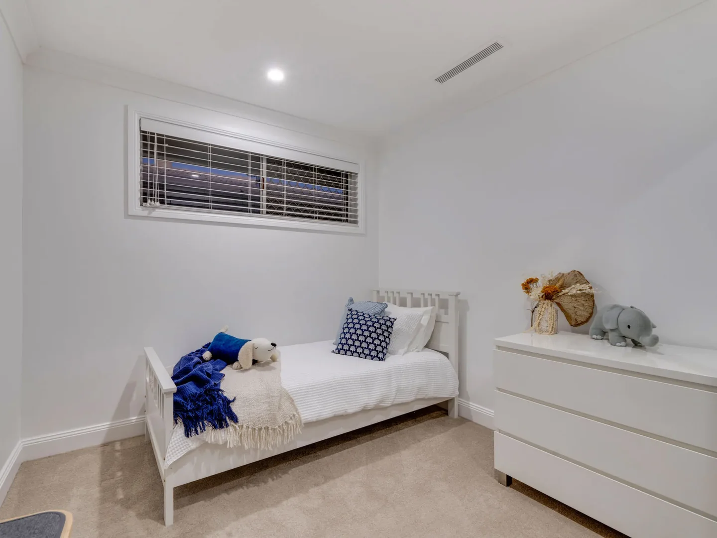 Additional image 12 of 17 Salerno Street, Isle Of Capri QLD 4217