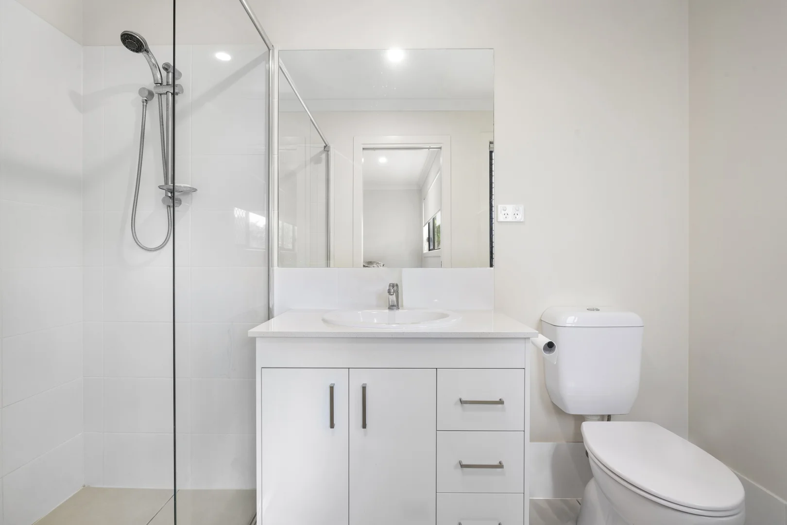 Additional image 10 of 20 Mcleod Street, Cleveland QLD 4163