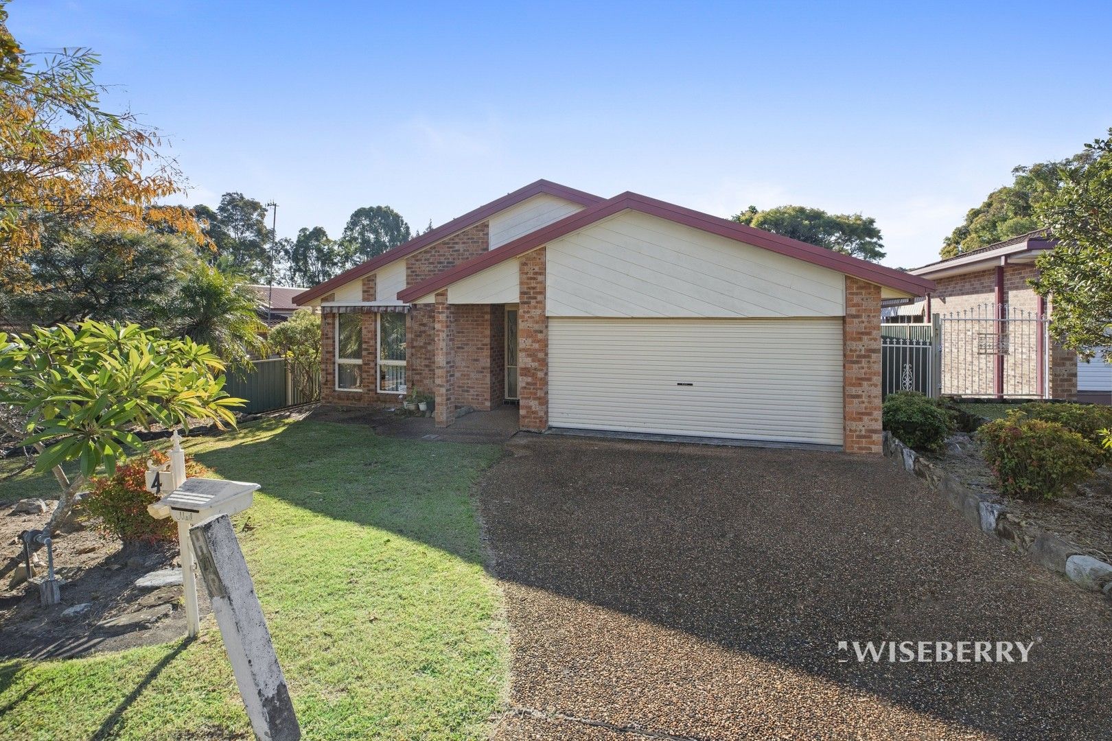 4 Bishop Street, Lake Haven NSW 2263, Image 0