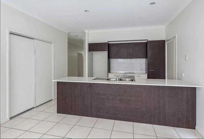 Additional image 3 of 16 Dunes Crescent, North Lakes QLD 4509