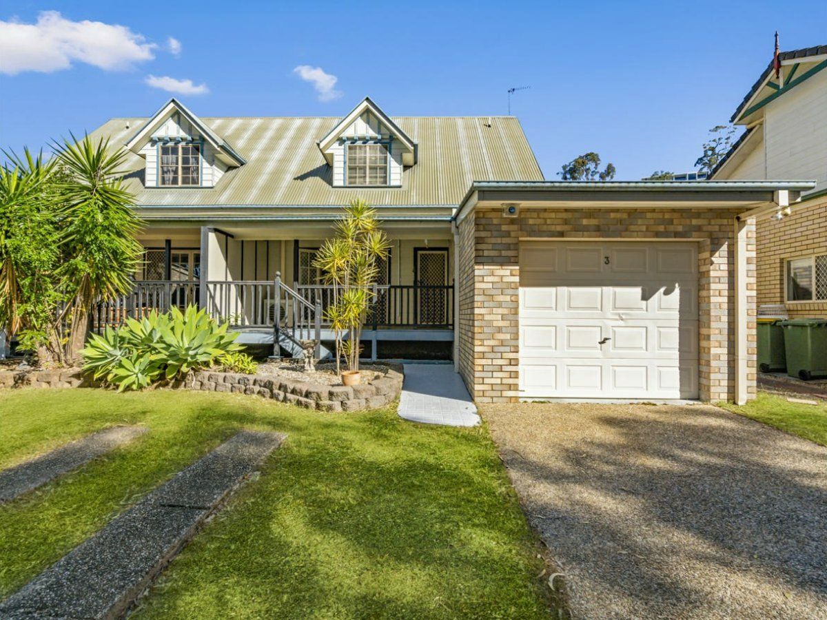 3 bedrooms Townhouse in 3/57 Paddington Drive CARRARA QLD, 4211