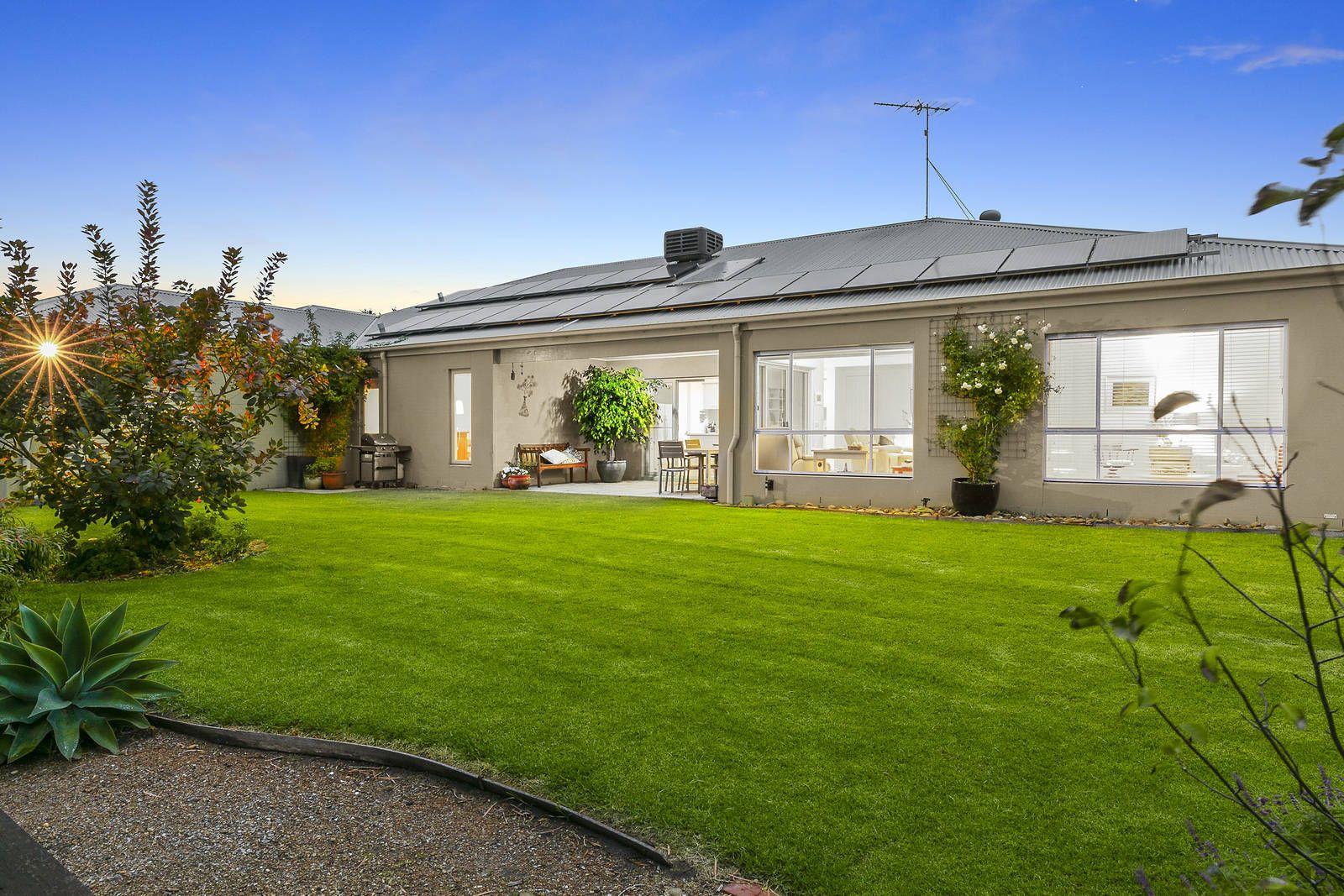 11 Queenspoint Crescent, Point Lonsdale VIC 3225, Image 1