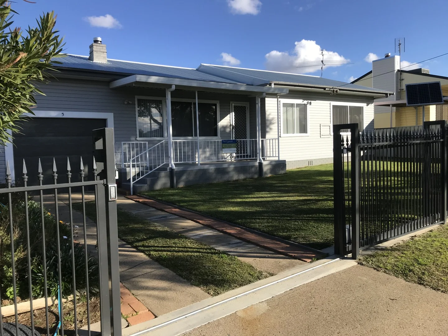 5 Crocket Street, Tamworth NSW 2340