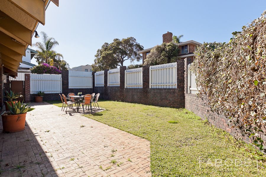 9 Rob Roy Street, Swanbourne WA 6010, Image 2