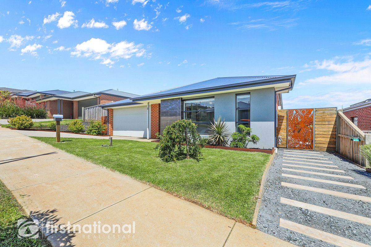 8 Limestone Court, Warragul VIC 3820, Image 1