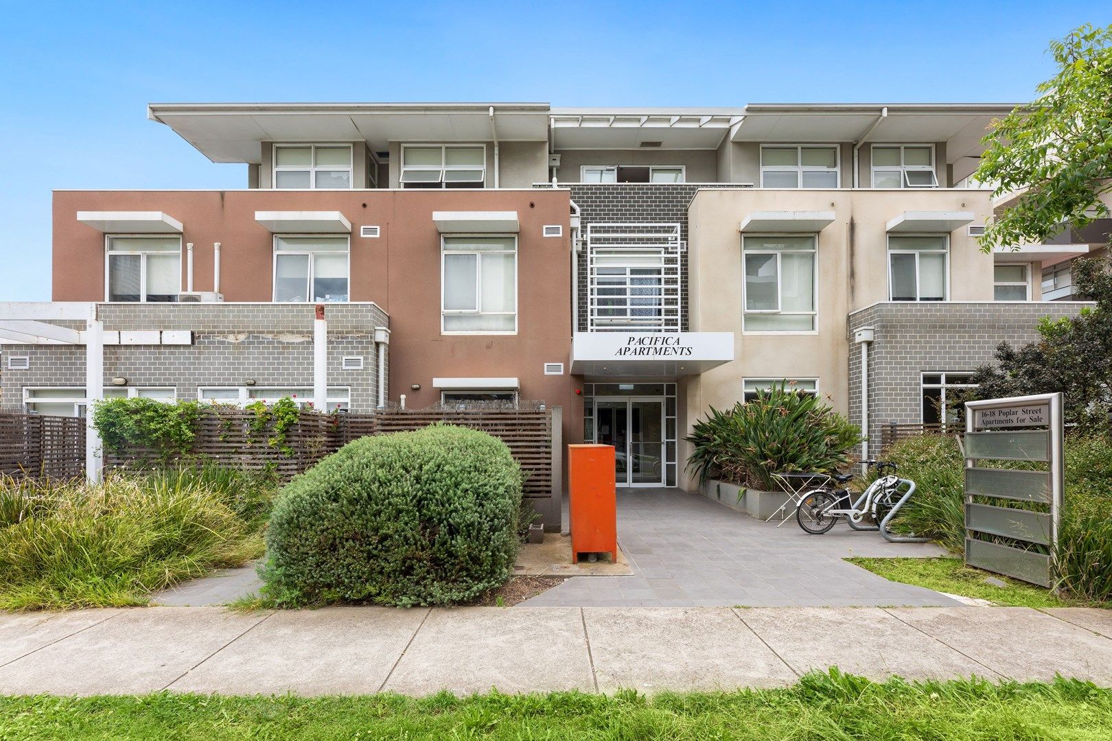 1 bedrooms Apartment / Unit / Flat in 55/16-18 Poplar Street BOX HILL VIC, 3128