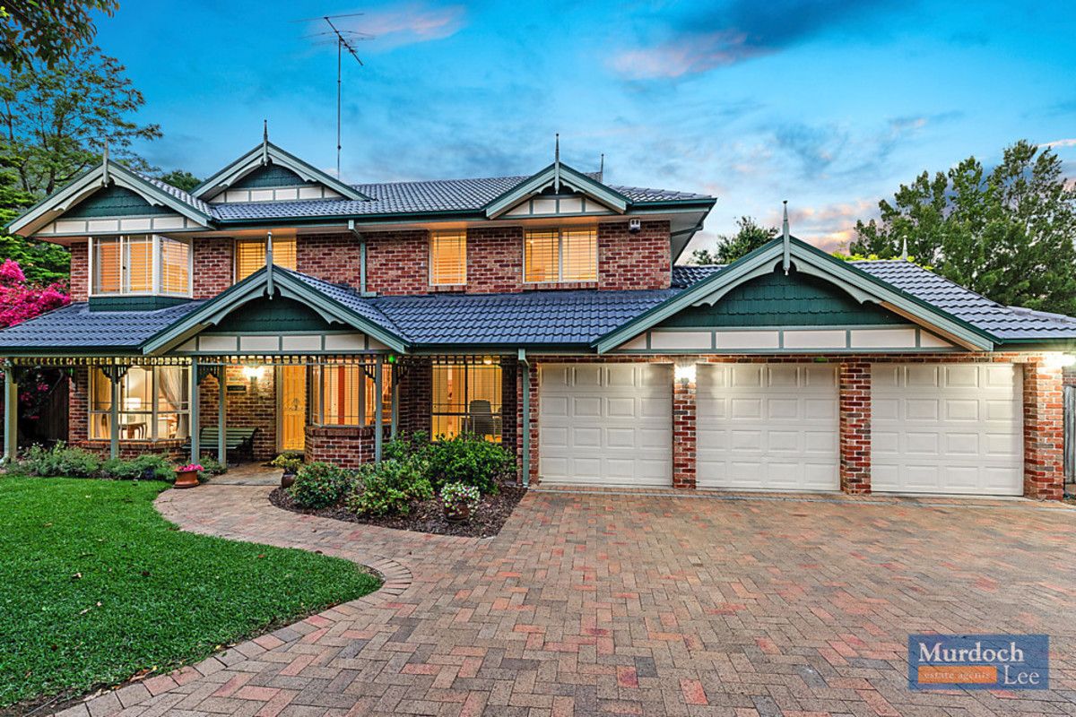 8 Heron Court, Castle Hill Property