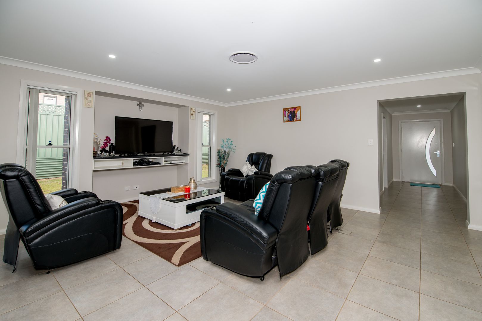 18 Pelagic Court, Dubbo NSW 2830, Image 2