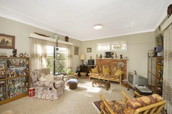 20 Stirgess Avenue, CURL CURL NSW 2096, Image 2