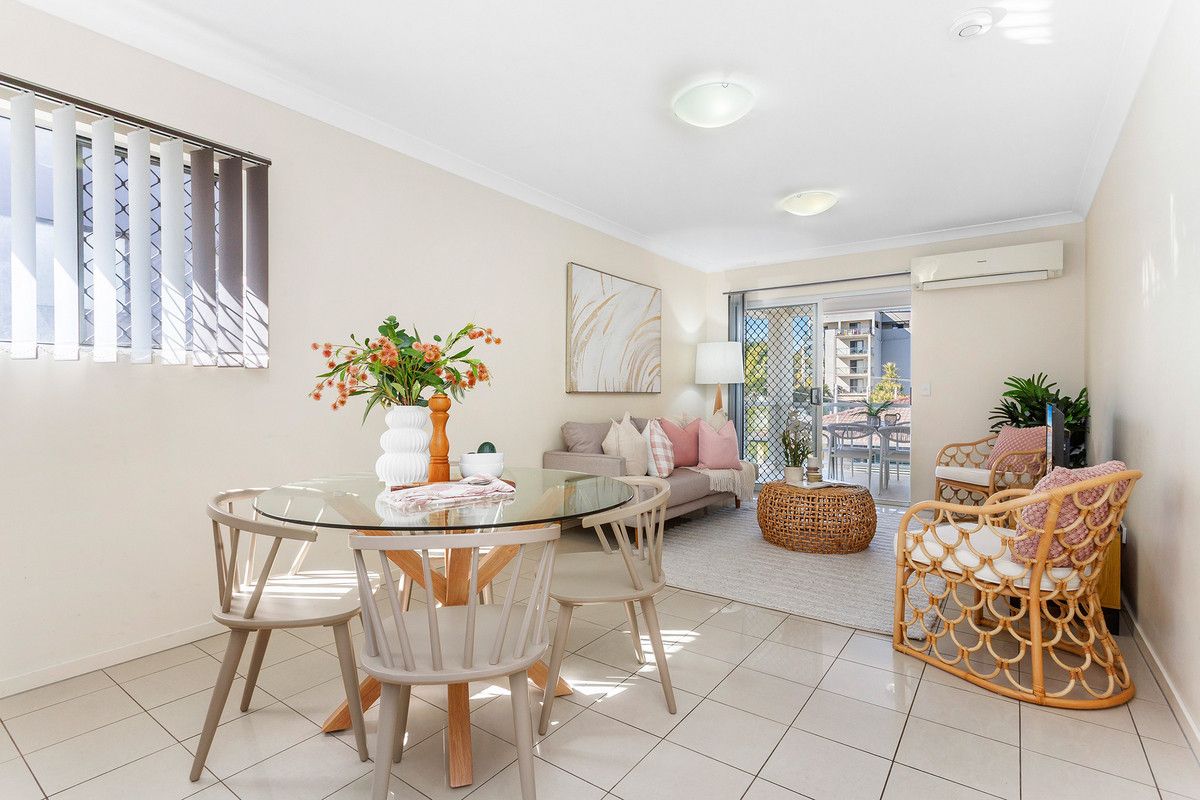 2 bedrooms Apartment / Unit / Flat in 7/3 Amisfield Avenue NUNDAH QLD, 4012