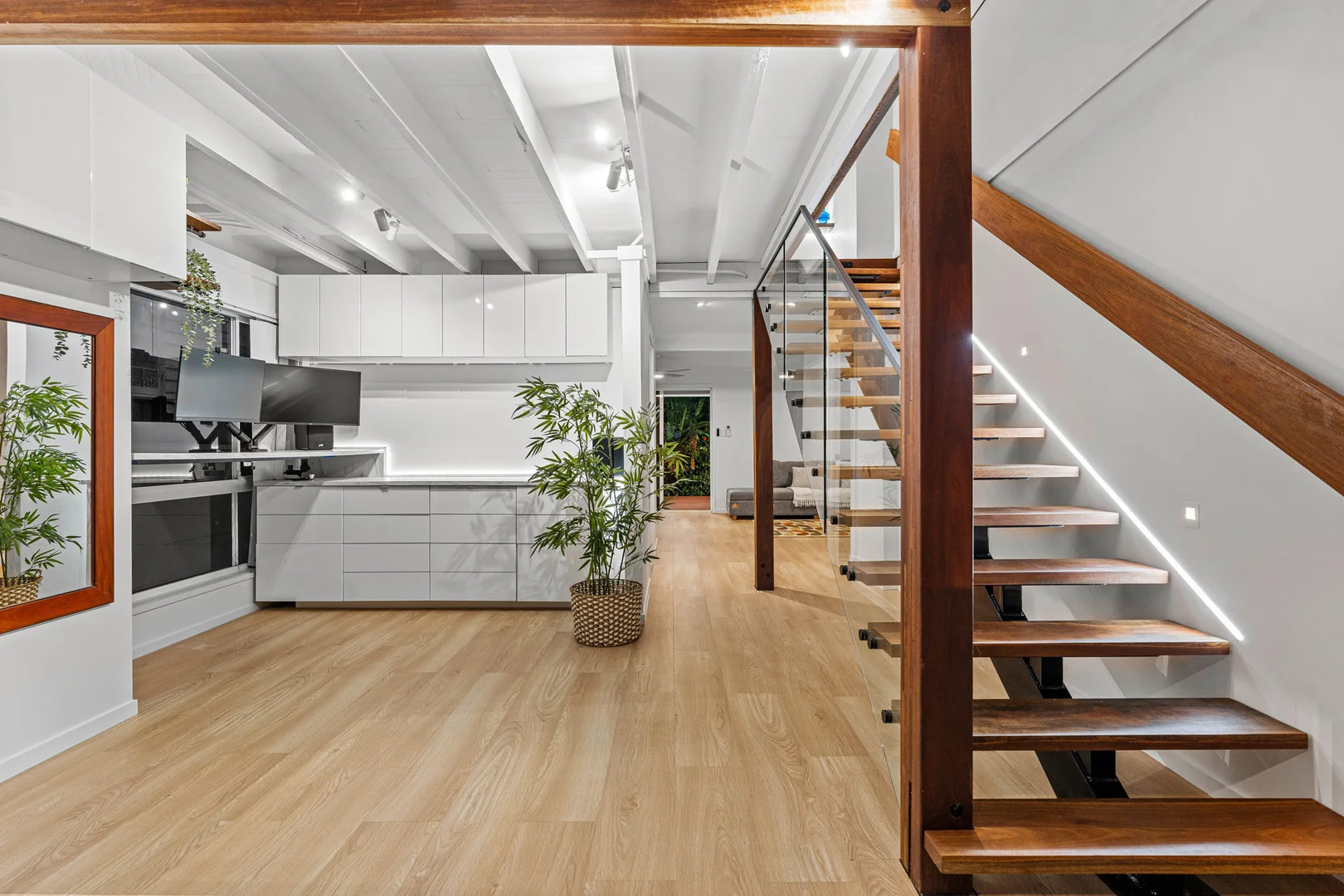 Additional image 18 of 347 Upper Esplanade, Manly QLD 4179