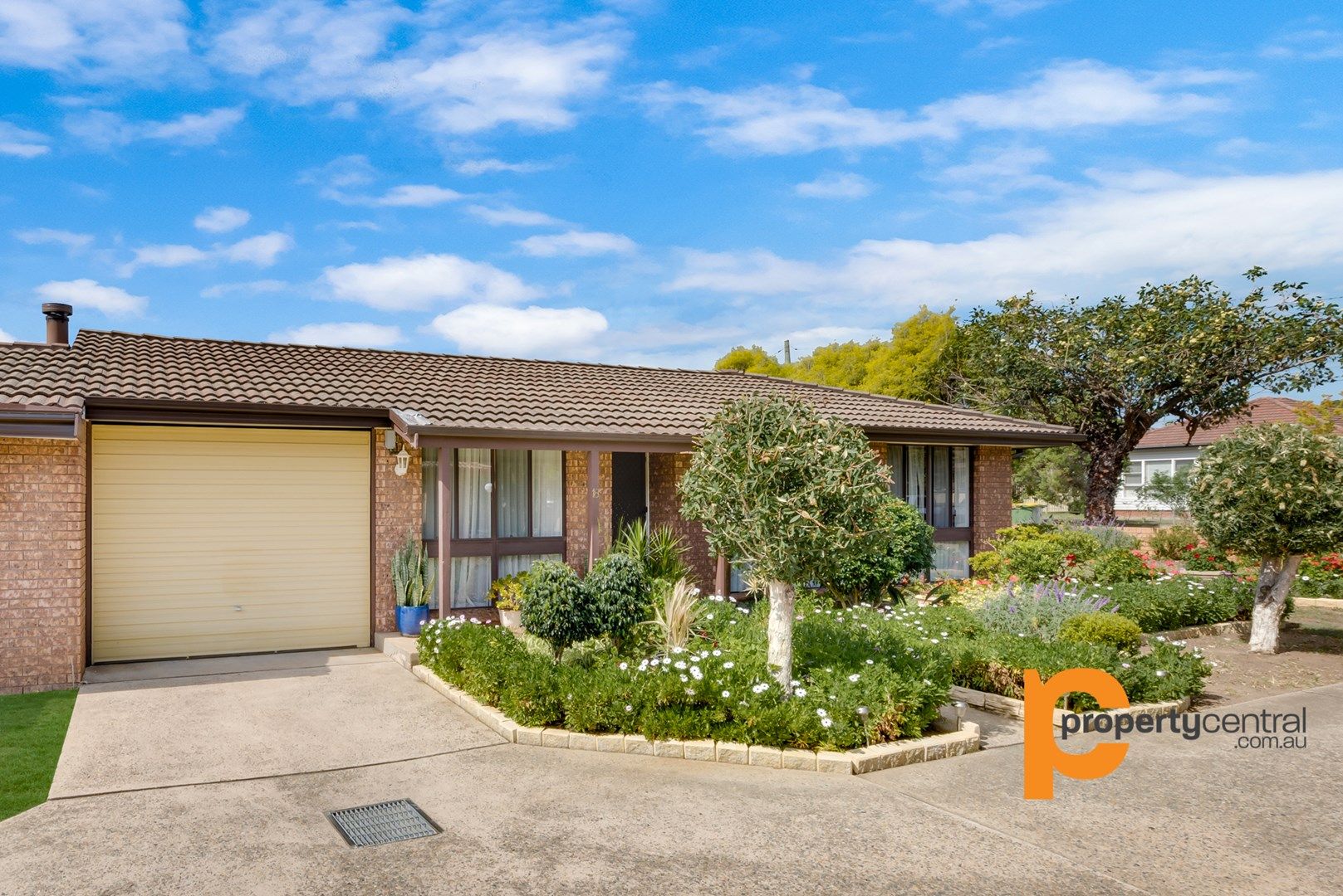 18/33-35 Woodview Road, Oxley Park NSW 2760, Image 0
