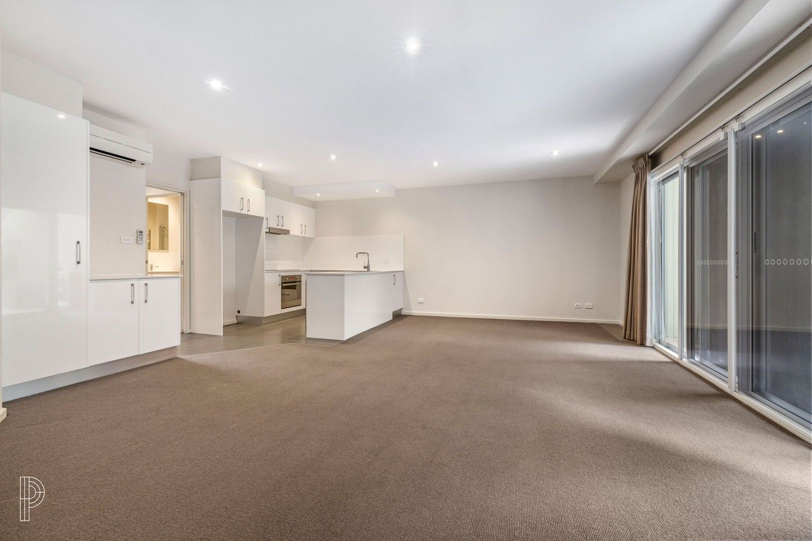 1 bedrooms Apartment / Unit / Flat in 2/15 Strangways Street CURTIN ACT, 2605