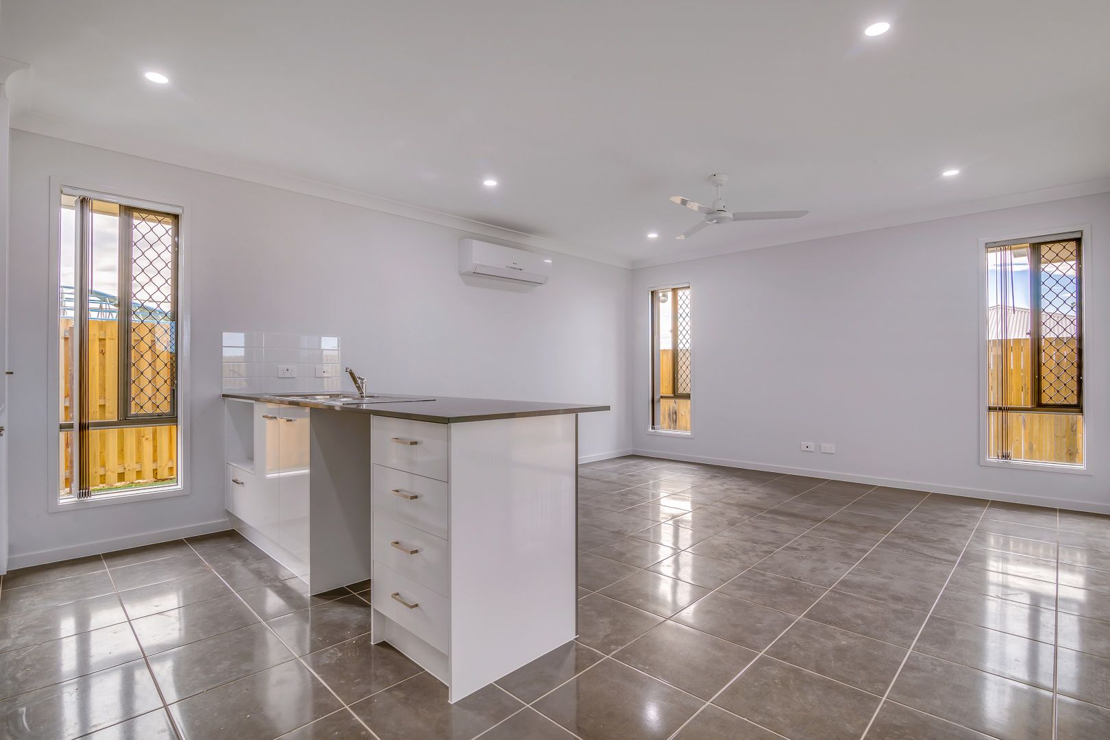 19 Sidney Court, Logan Reserve QLD 4133, Image 2