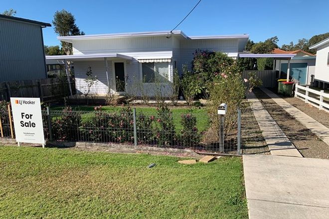 Picture of 19 Lake Street, LAURIETON NSW 2443