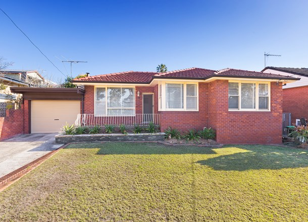 19 Gundain Road, Kirrawee NSW 2232