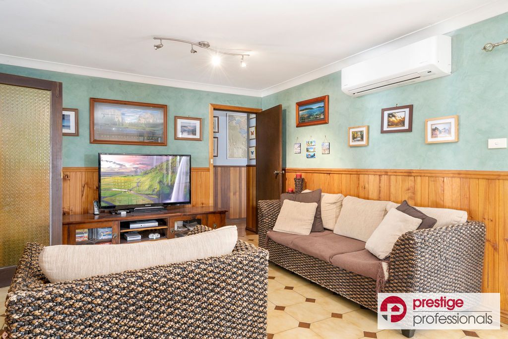 21 Thompson Avenue, Moorebank NSW 2170, Image 2